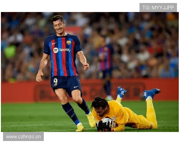 巴萨防线稳定性仍存隐患,近期表现波动对争冠形势产生影响 巴萨防线稳定性仍存隐患,近期表现波动对争冠形势产生影响