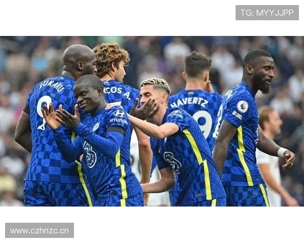 奥斯梅恩 vs 埃托奥:非洲锋霸的进攻效率与战术角色对比 奥斯梅恩 vs 埃托奥:非洲锋霸的进攻效率与战术角色对比